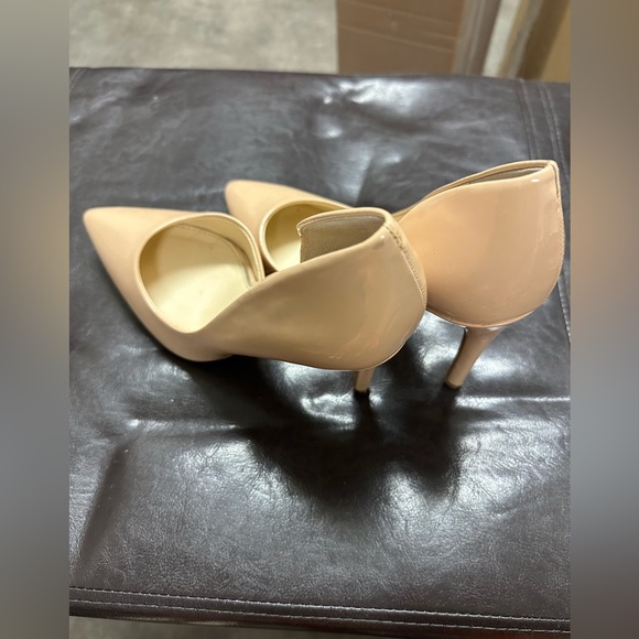 Jessica Simpson Nude Heels, sexy pumps, brand new, Livvy Heels NWOT, never worn! - Picture 3 of 9